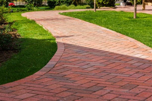 Best Driveway Borders and Edging Pavers in Darlington, WI