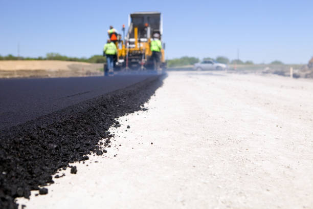 Best Driveway Sealing and Maintenance in Darlington, WI